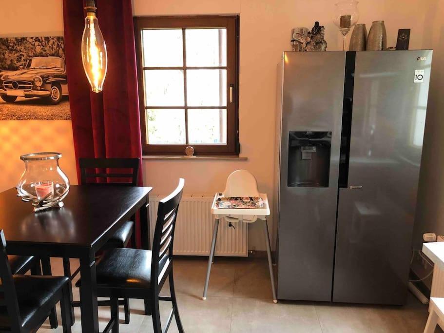 Willkommen Im Casa Felice, Der Wohlfuehl Oase Mit Balkon, 4 Betten Und Homeoffice Platz Aidlingen Kültér fotó