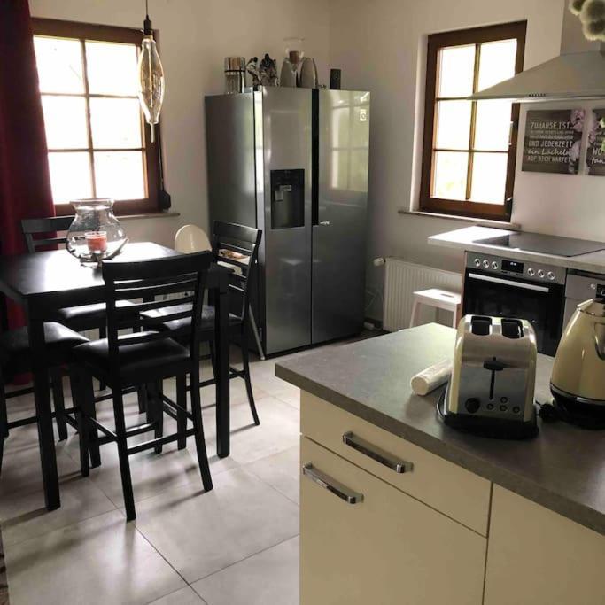 Willkommen Im Casa Felice, Der Wohlfuehl Oase Mit Balkon, 4 Betten Und Homeoffice Platz Aidlingen Kültér fotó