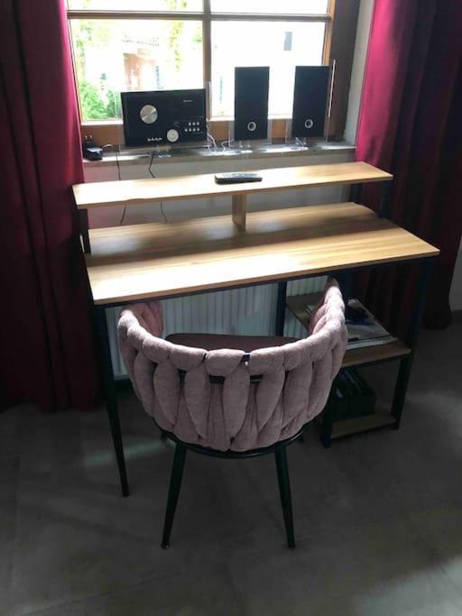 Willkommen Im Casa Felice, Der Wohlfuehl Oase Mit Balkon, 4 Betten Und Homeoffice Platz Aidlingen Kültér fotó